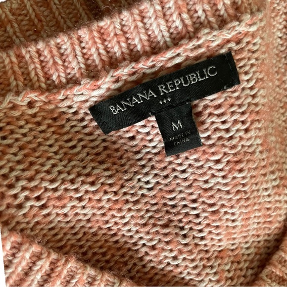 Banana Republic sweater pink v neck size‎ medium - Picture 7 of 7